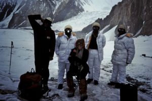 Visiting teh Pakistani Army Camp on teh Siachen Glacier, at the border with "India" ( Kashmir). The longer the guys had been there, the darker their down suit! :-)