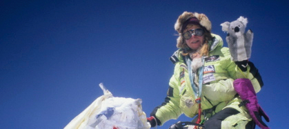big issue sheila koala and i on top of everest